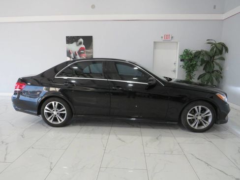 Used 2016 Mercedes-Benz E 350 Sedan w/ Premium Package image 3