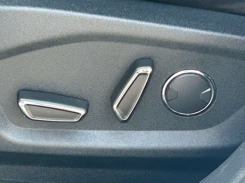 Used 2019 Ford Edge SE w/ SE Fleet Driver's Package FWD image 25