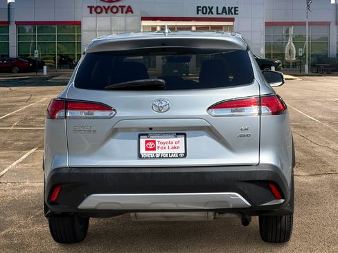 Used 2022 Toyota Corolla Cross LE AWD/4WD image 4