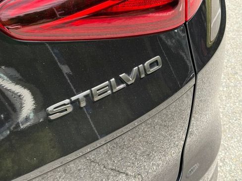 Used 2023 Alfa Romeo Stelvio Estrema AWD/4WD image 15