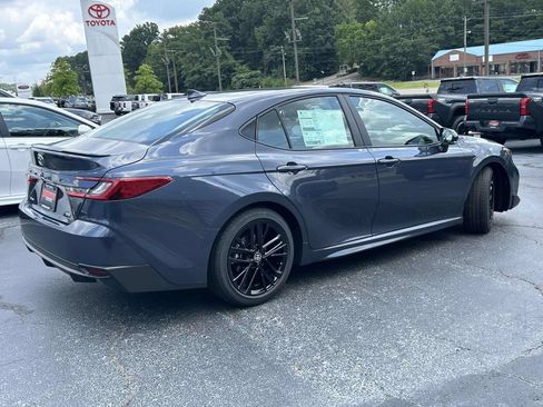 New 2026 Toyota Camry SE FWD image 3