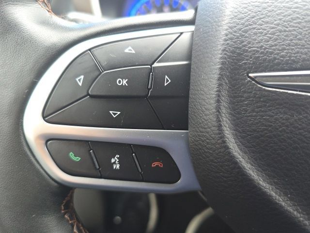 Used 2019 Chrysler Pacifica Touring-L w/ Advanced Safetytec Group FWD image 22