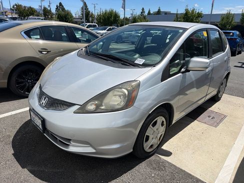 Used 2013 Honda Fit image 3