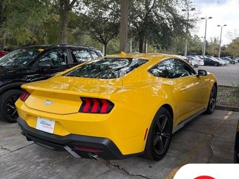 Used 2024 Ford Mustang Coupe RWD image 3