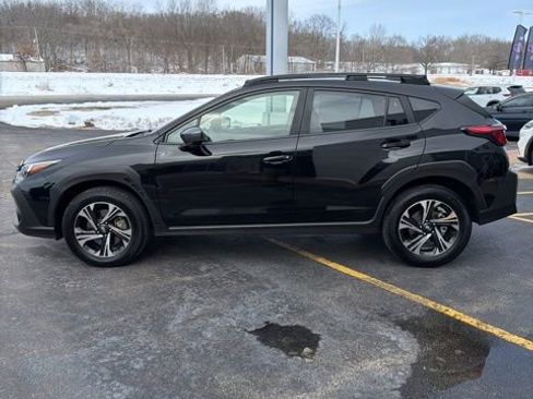 Used 2024 Subaru Crosstrek 2.0i Premium image 5