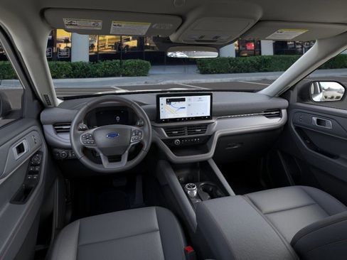 New 2026 Ford Explorer Active RWD image 9