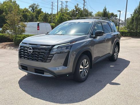 New 2026 Nissan Pathfinder SL FWD image 7