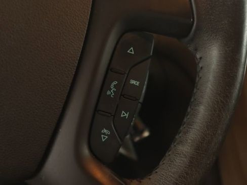 Used 2016 Buick Enclave Leather image 11