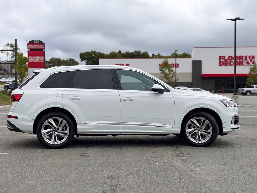 Used 2023 Audi Q7 3.0T Premium Plus w/ Premium Plus Package AWD/4WD image 7