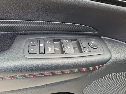 Used 2025 Dodge Durango GT RWD image 21