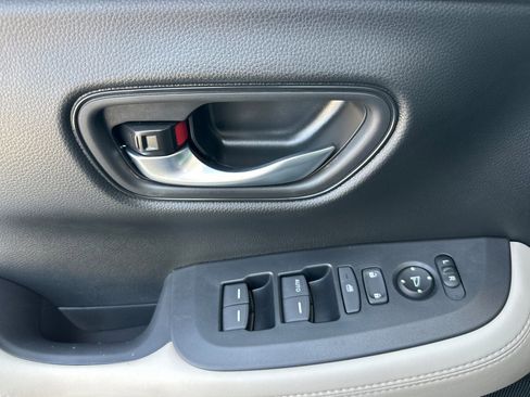 New 2026 Honda HR-V LX image 27