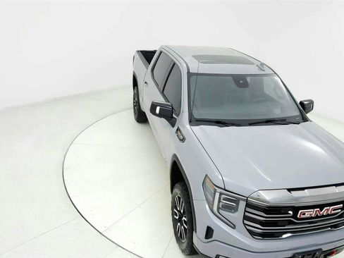 Used 2024 GMC Sierra 1500 AT4 w/ Technology Package AWD/4WD image 20