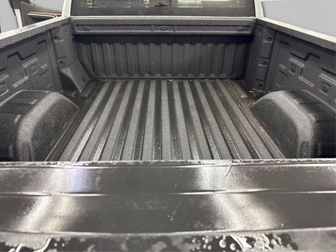 Used 2024 Chevrolet Silverado 1500 LT image 13