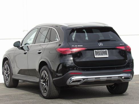 New 2025 Mercedes-Benz GLC 300 4MATIC image 5