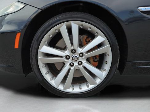 Used 2013 Jaguar XK Convertible RWD image 19