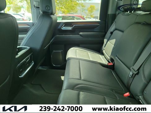 Used 2024 GMC Sierra 3500 Denali w/ Denali Reserve Package AWD/4WD image 10