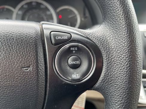 Used 2015 Honda Accord LX image 19