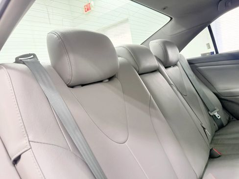 Used 2011 Toyota Camry XLE w/ SE/XLE Extra-Value Pkg image 29