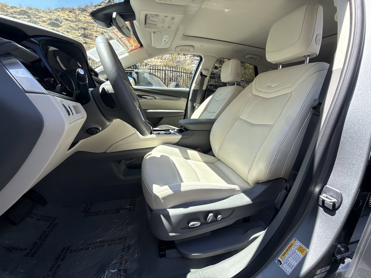 Certified 2024 Cadillac XT5 Premium Luxury w/ LPO, Premium Carpet Package FWD image 19