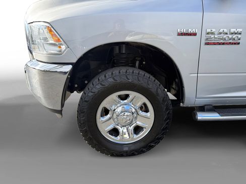 Used 2018 RAM 2500 Tradesman w/ Chrome Appearance Group image 9