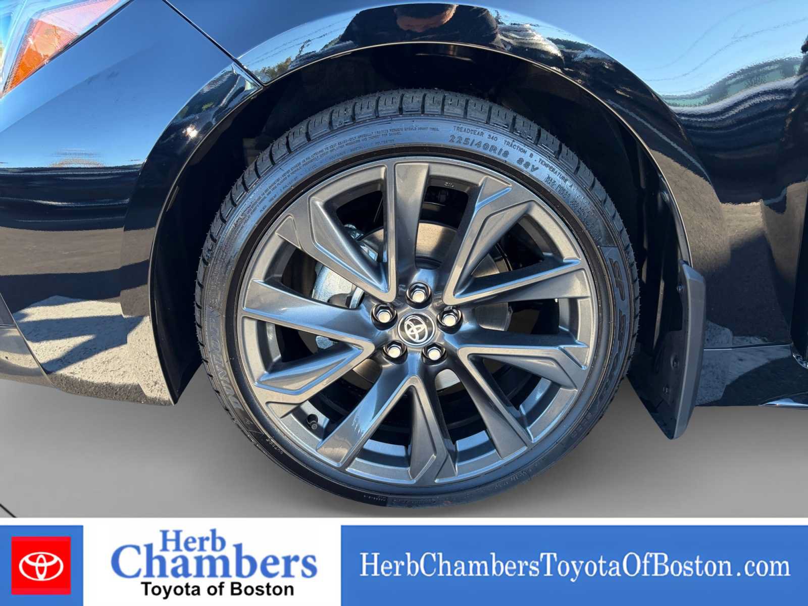 Used 2026 Toyota Corolla XSE FWD image 8