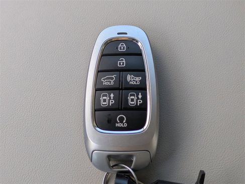 Used 2025 Hyundai Palisade Calligraphy image 32