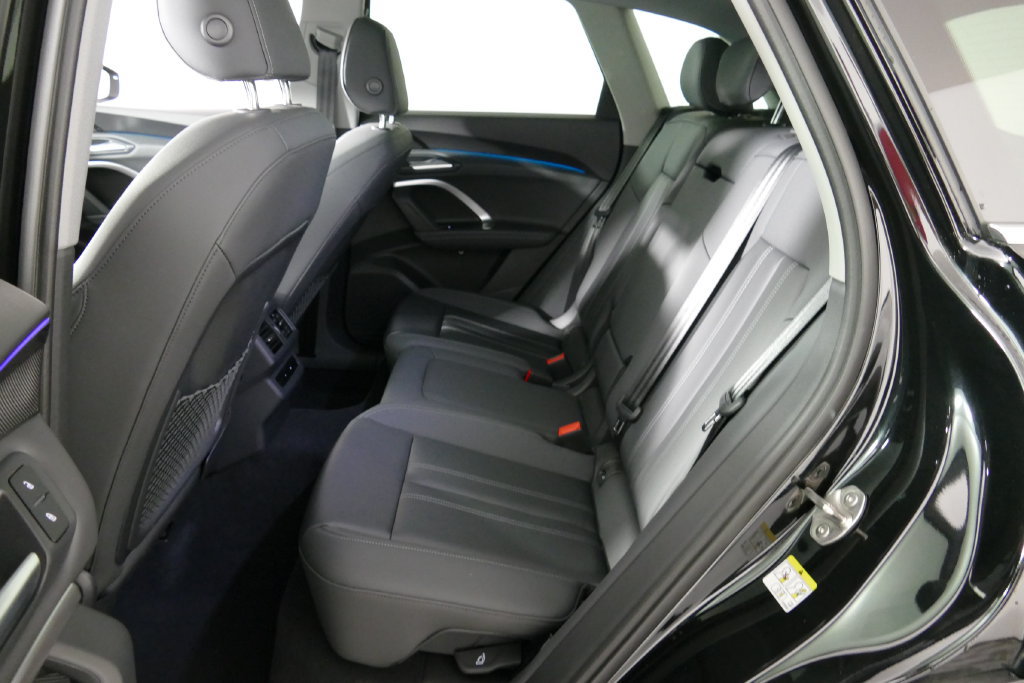 Certified 2025 Audi Q5 Premium w/ Convenience Package AWD/4WD image 30