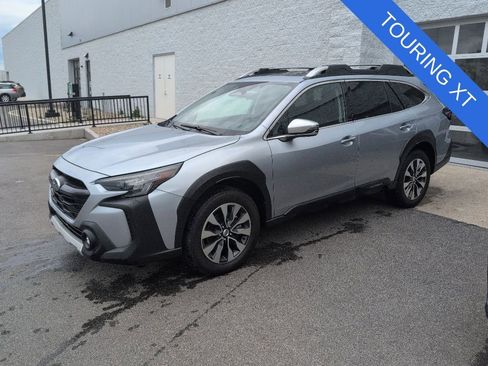 Used 2023 Subaru Outback Touring XT AWD/4WD image 6