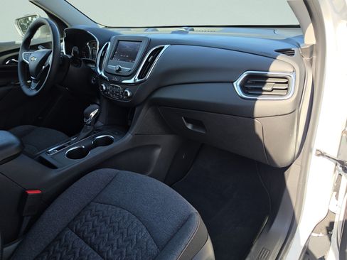 Used 2024 Chevrolet Equinox LT w/ LPO, Cargo Package FWD image 18