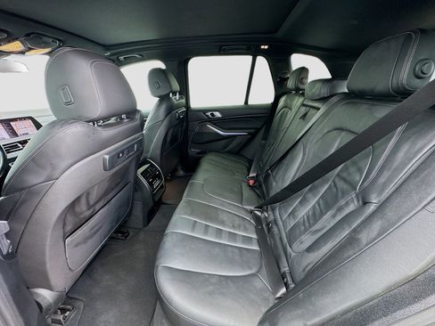 Used 2020 BMW X5 sDrive40i w/ Convenience Package RWD image 16