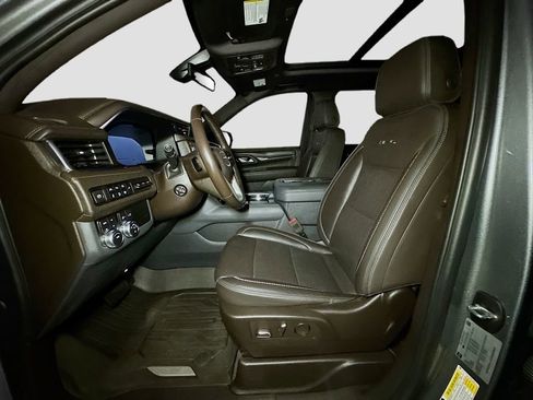 Used 2022 GMC Yukon XL Denali image 17