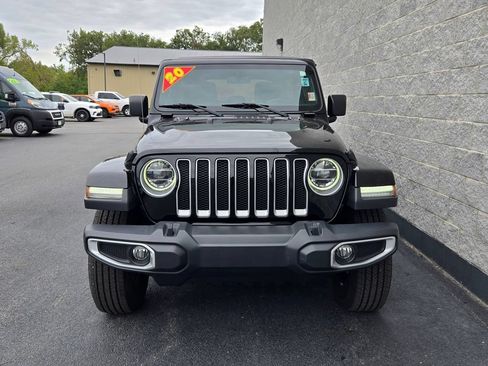Used 2020 Jeep Wrangler Unlimited Sahara AWD/4WD image 8