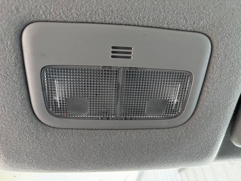 Used 2010 Toyota Matrix image 11