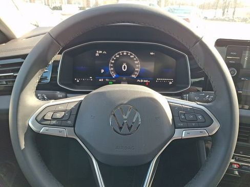 New 2026 Volkswagen Jetta SE image 10