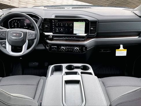 New 2026 GMC Sierra 2500 SLE w/ SLE Value Package; AWD/4WD image 6