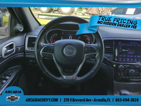 Used 2019 Jeep Grand Cherokee Limited AWD/4WD image 16