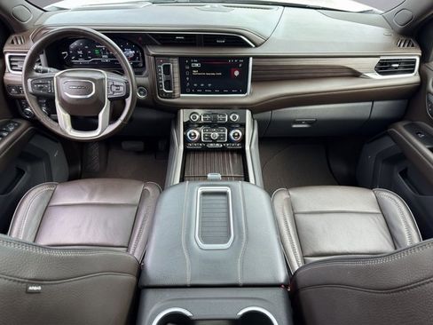 Used 2024 GMC Yukon XL Denali image 18