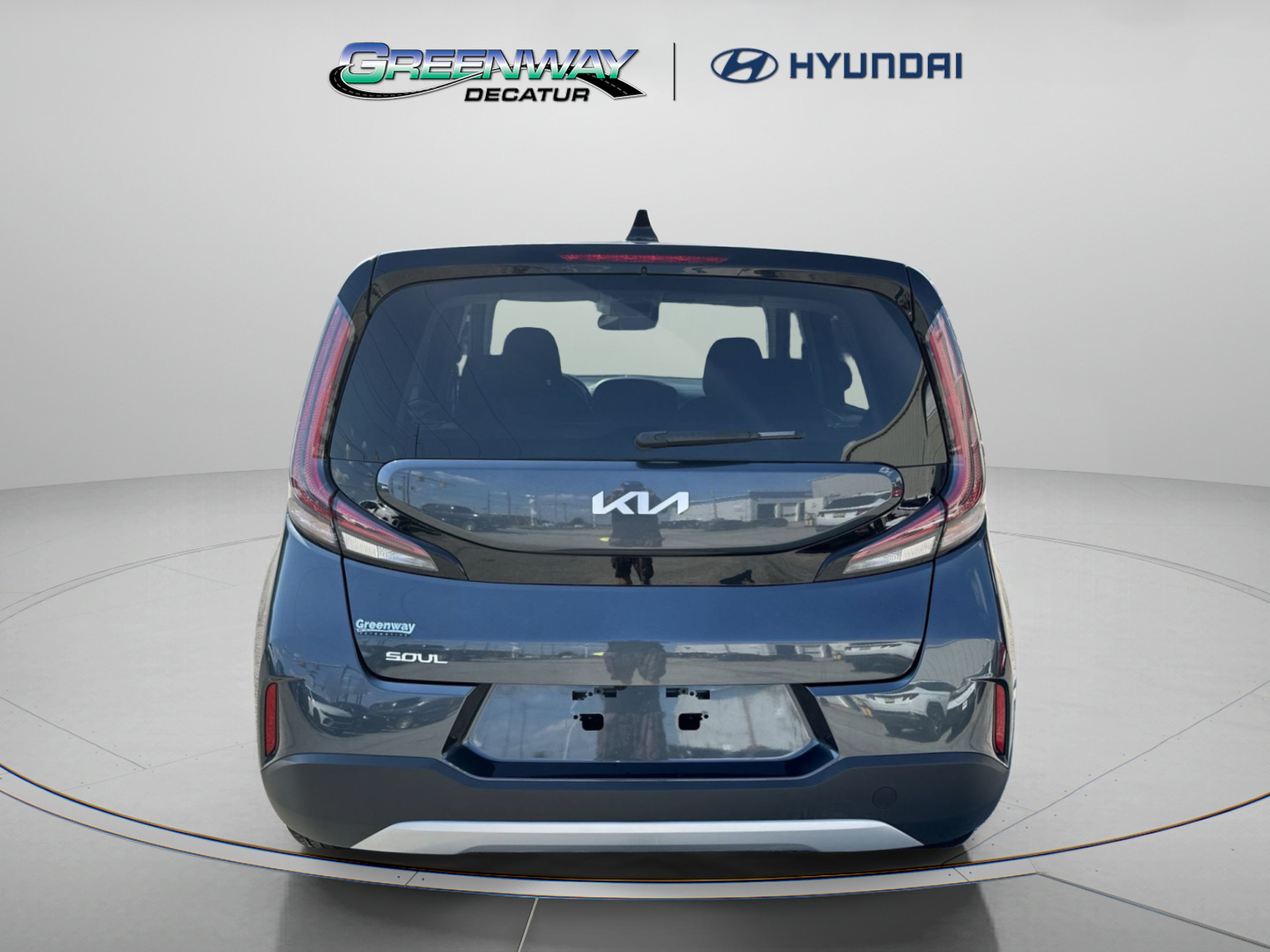 Used 2025 Kia Soul LX FWD image 7