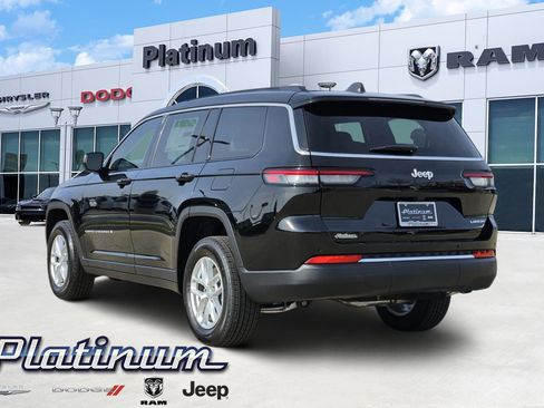 New 2025 Jeep Grand Cherokee L Laredo image 4