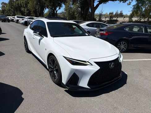 Used 2022 Lexus IS 350 F Sport RWD image 2