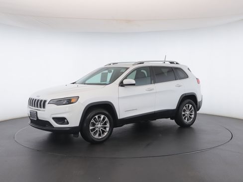 Used 2019 Jeep Cherokee Latitude Plus image 37