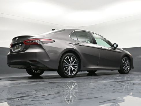 Used 2024 Toyota Camry XLE image 31