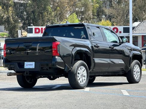 Used 2025 Toyota Tacoma SR5 RWD image 5