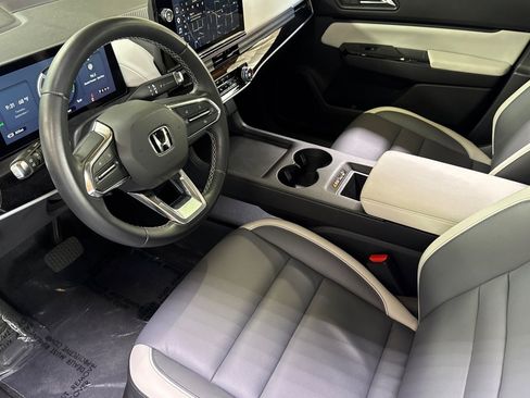 Used 2024 Honda Prologue Touring image 4