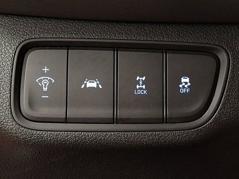 Used 2020 Hyundai Santa Fe SE AWD/4WD image 22