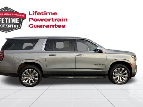 Used 2024 Chevrolet Suburban Premier AWD/4WD image 8
