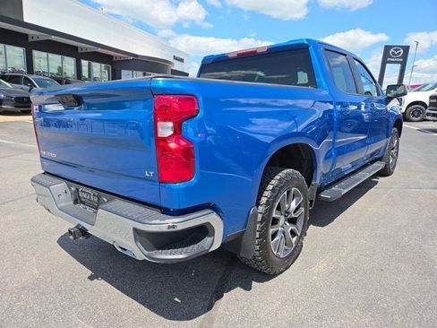 Used 2022 Chevrolet Silverado 1500 LT w/ Z71 Off-Road Package AWD/4WD image 5