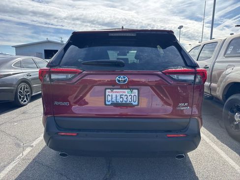 Used 2024 Toyota RAV4 XLE Premium w/ Weather Package AWD/4WD image 6