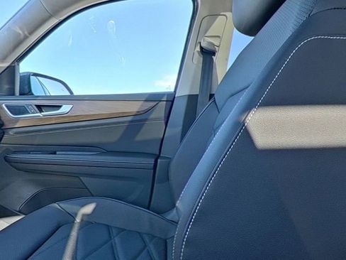 New 2026 Volkswagen Atlas SE FWD image 27
