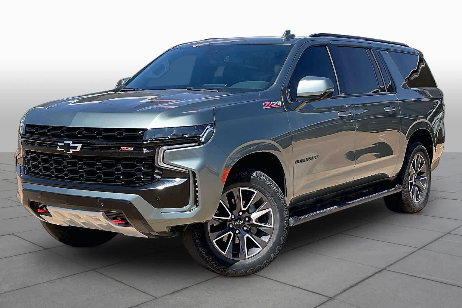 Used 2024 Chevrolet Suburban Z71 w/ Luxury Package AWD/4WD image 2